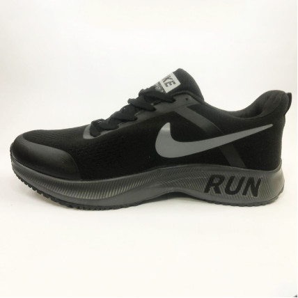 Чоловічі кросівки Nike Air Run 21655. Розмір 42 Чоловічі кросівки Nike Air Run 21655. Розмір 42